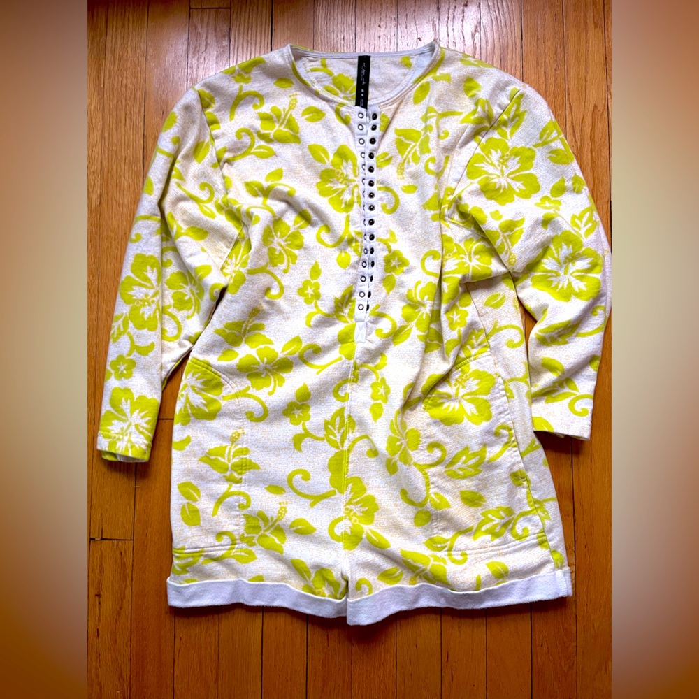 Urban Outfitters Peggy Tropical Print Snap Button Romper Size M medium cotton